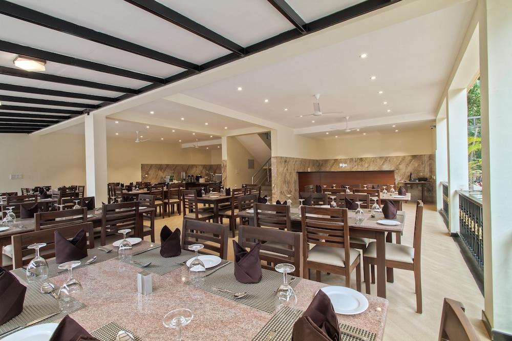 Seashell Suites And Villas- Candolim Goa Zewnętrze zdjęcie
